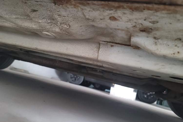 Used Buick Excelle 2015 1.5L Manual Classic Trim Chassis Front Right