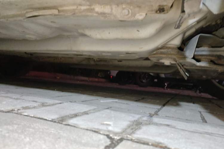 Used Buick Excelle 2015 1.5L Manual Classic Trim Chassis Front Right