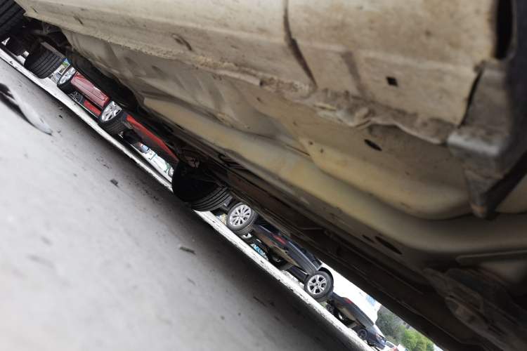 Used Buick Excelle 2015 1.5L Automatic Classic Model Chassis Front Right
