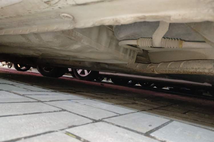 Used Buick Excelle 2015 1.5L Manual Classic Trim Chassis Rear Left