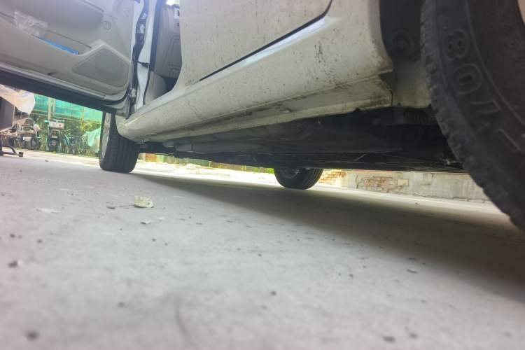 Used Buick Excelle 2015 1.5L Automatic Classic Model Chassis Rear Left