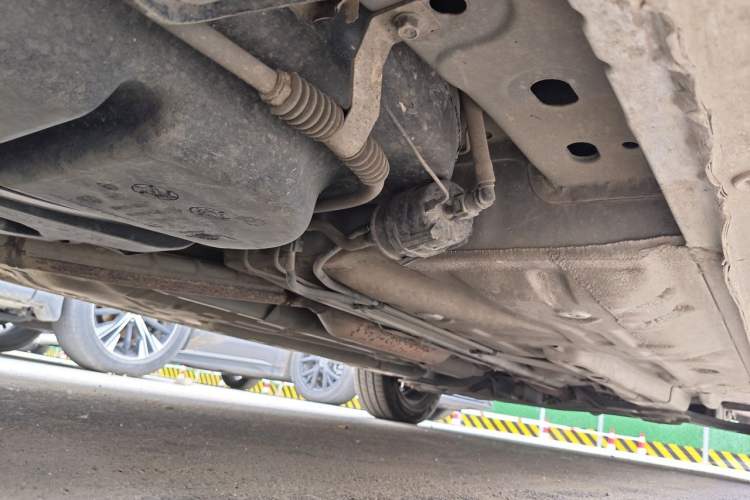 Used Buick Excelle 2015 1.5L Manual Classic Trim Chassis Rear Right