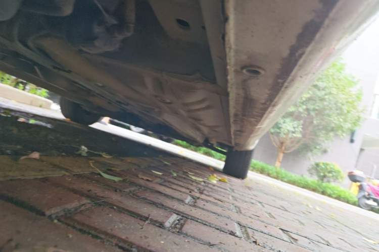 Used Buick Excelle 2015 1.5L Automatic Classic Model Chassis Rear Right