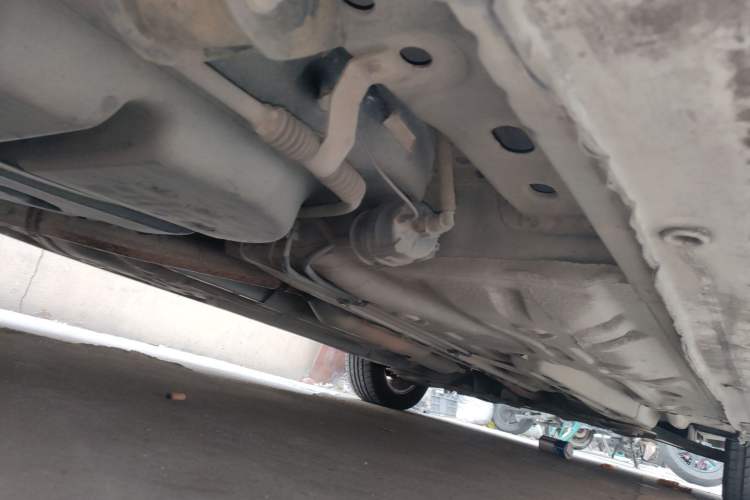 Used Buick Excelle 2015 1.5L Manual Classic Trim Chassis Rear Right