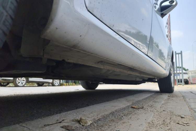 Used Buick Excelle 2015 1.5L Manual Classic Trim Chassis Rear Right