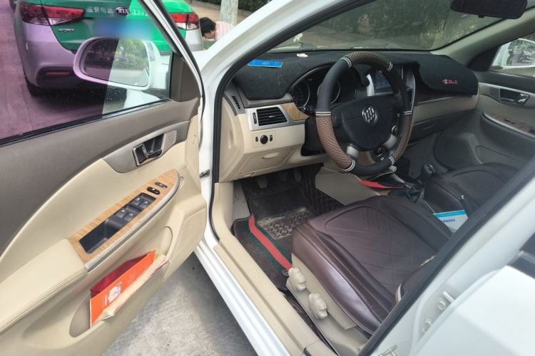 Used Buick Excelle 2015 1.5L Manual Classic Trim Driver Seat