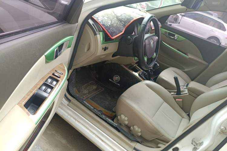 Used Buick Excelle 2015 1.5L Manual Classic Trim Driver Seat