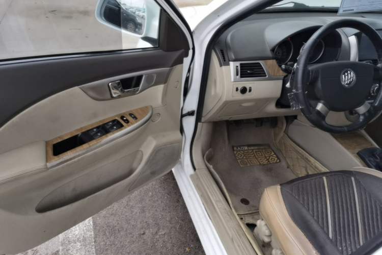 Used Buick Excelle 2015 1.5L Manual Luxury Model Driver Seat