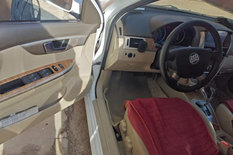 Used Buick Excelle 2015 1.5L Automatic Classic Model Driver Seat