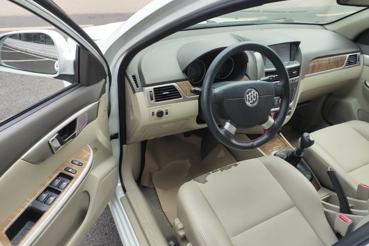 Used Buick Excelle 2015 1.5L Manual Classic Trim Driver Seat