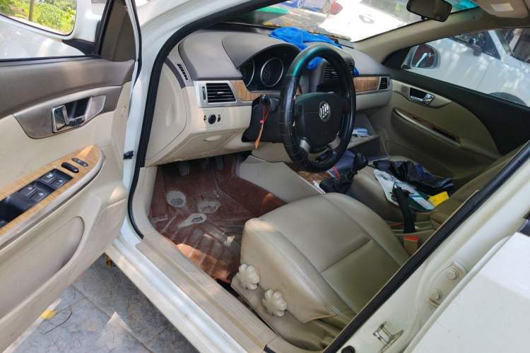 Used Buick Excelle 2015 1.5L Manual Classic Trim Driver Seat