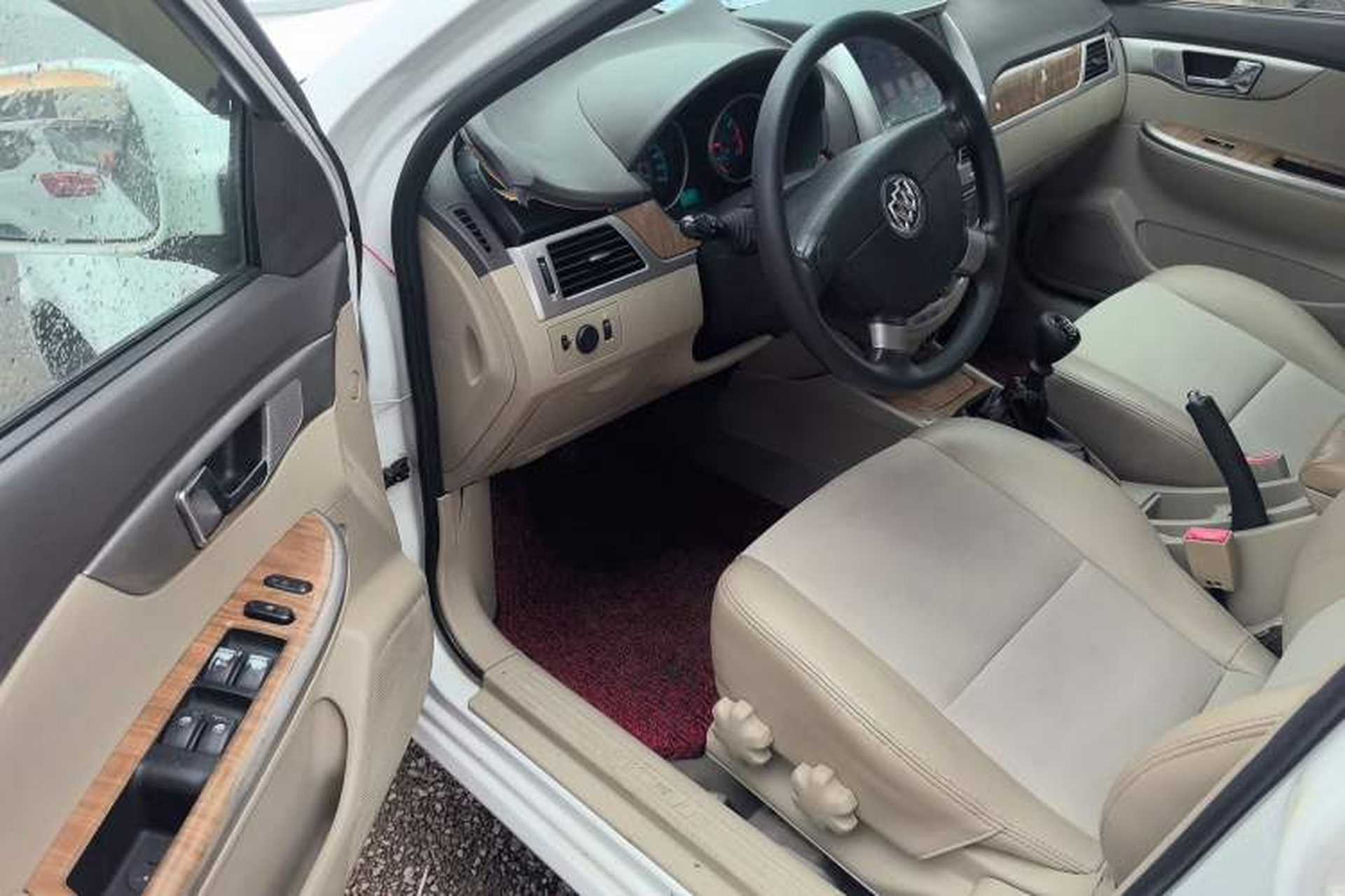 Used Buick Excelle 2015 1.5L Manual Classic Trim Driver Seat