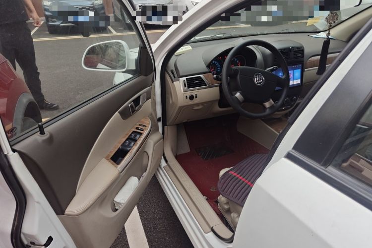 Used Buick Excelle 2015 1.5L Automatic Classic Model Driver Seat