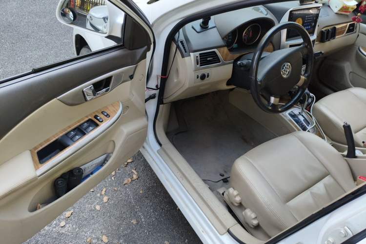 Used Buick Excelle 2015 1.5L Automatic Luxury Edition Driver Seat
