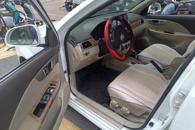 Used Buick Excelle 2015 1.5L Automatic Classic Model Driver Seat