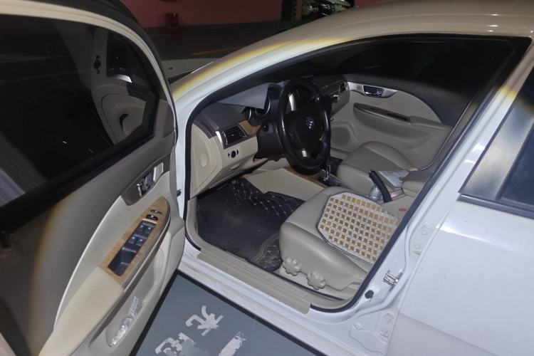 Used Buick Excelle 2015 1.5L Automatic Luxury Edition Driver Seat