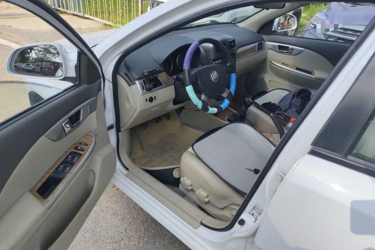 Used Buick Excelle 2015 1.5L Manual Classic Trim Driver Seat