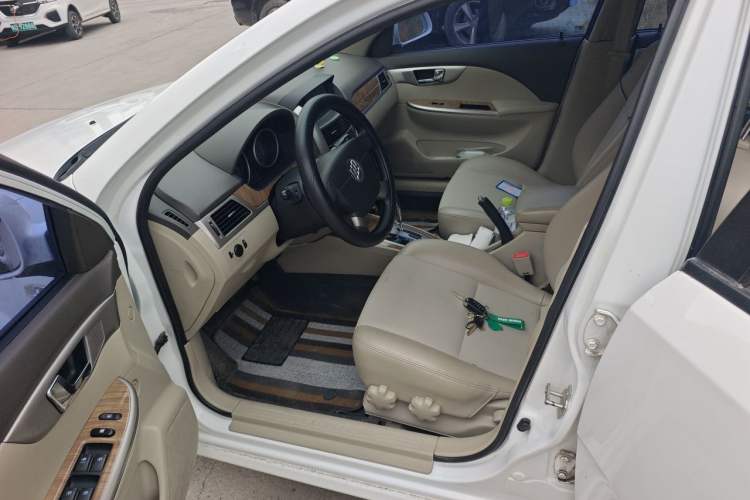 Used Buick Excelle 2015 1.5L Automatic Classic Model Driver Seat