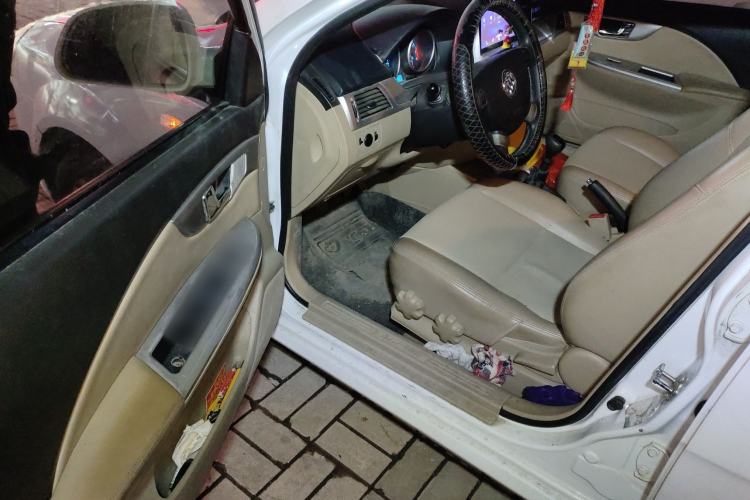 Used Buick Excelle 2015 1.5L Manual Classic Trim Driver Seat
