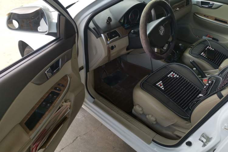 Used Buick Excelle 2015 1.5L Manual Classic Trim Driver Seat