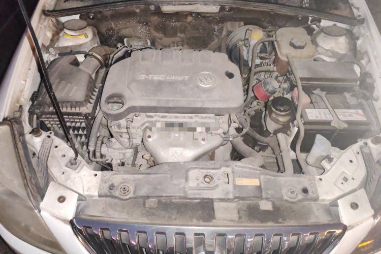 Used Buick Excelle 2015 1.5L Manual Luxury Model Engine Bay