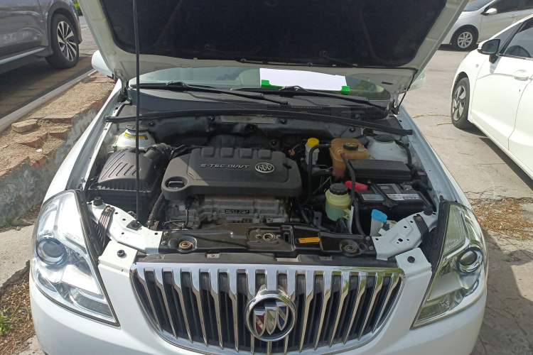 Used Buick Excelle 2015 1.5L Automatic Classic Model Engine Bay