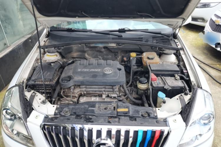 Used Buick Excelle 2015 1.5L Automatic Classic Model Engine Bay