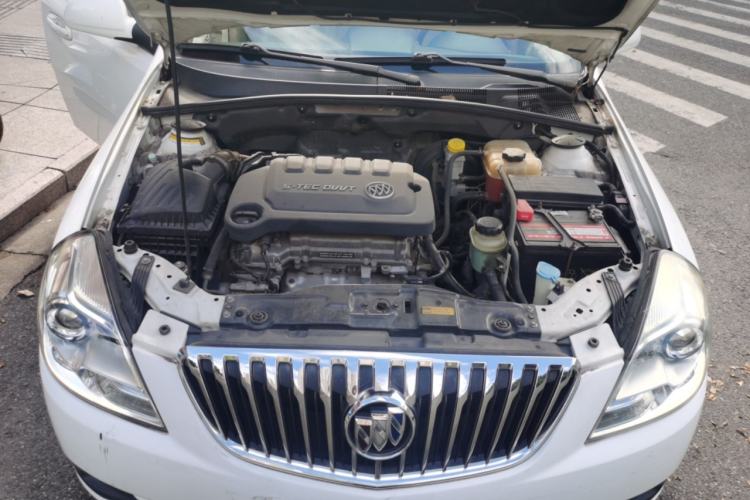Used Buick Excelle 2015 1.5L Manual Classic Trim Engine Bay