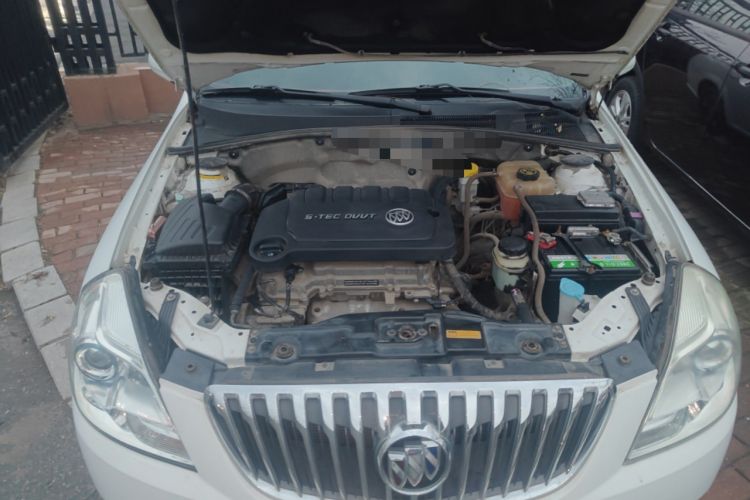 Used Buick Excelle 2015 1.5L Manual Classic Trim Engine Bay