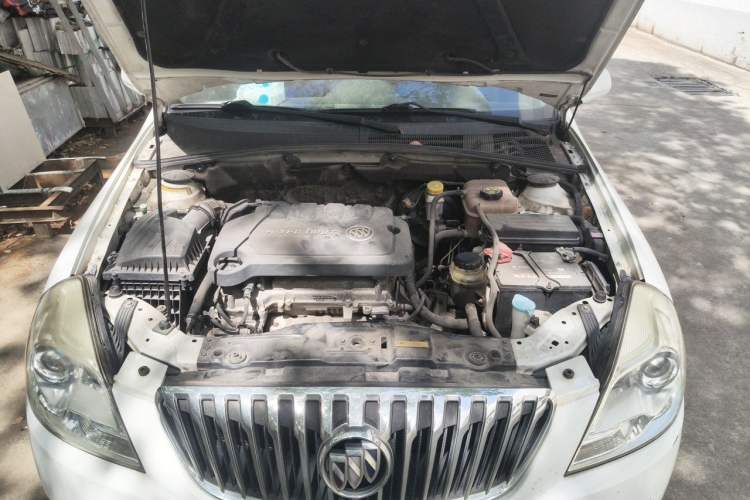 Used Buick Excelle 2015 1.5L Automatic Classic Model Engine Bay
