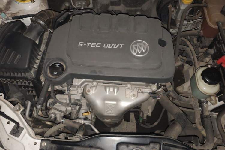 Used Buick Excelle 2015 1.5L Manual Classic Trim Engine Bay