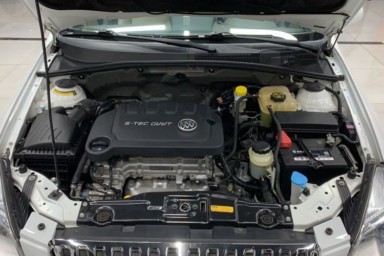 Used Buick Excelle 2015 1.5L Automatic Classic Model Engine Bay