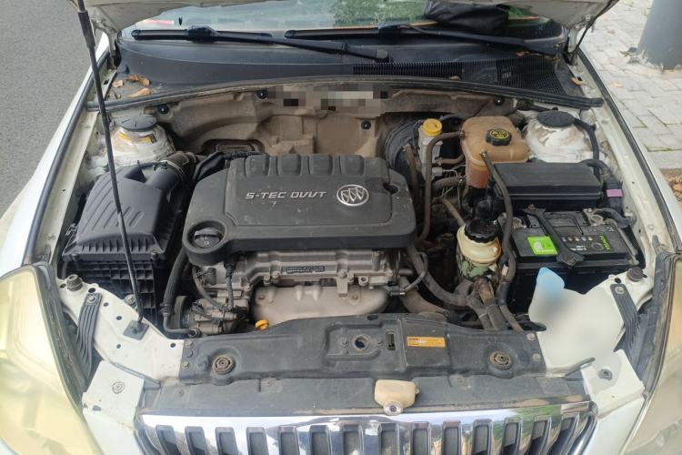 Used Buick Excelle 2015 1.5L Manual Classic Trim Engine Bay