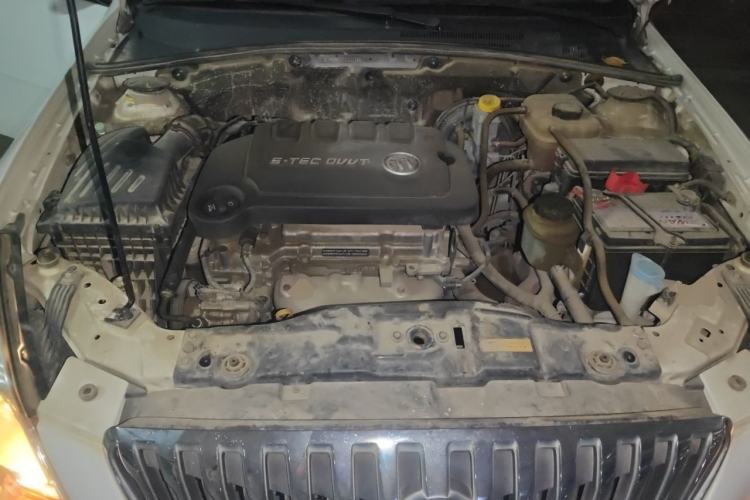 Used Buick Excelle 2015 1.5L Manual Classic Trim Engine Bay