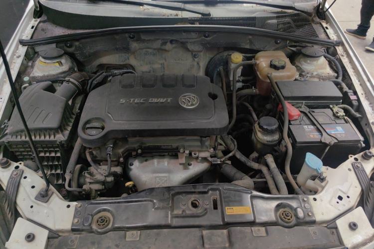 Used Buick Excelle 2015 1.5L Manual Classic Trim Engine Bay