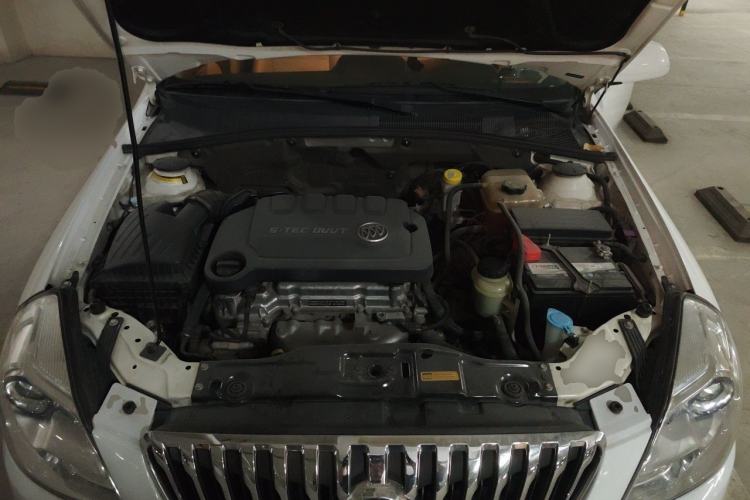 Used Buick Excelle 2015 1.5L Automatic Classic Model Engine Bay
