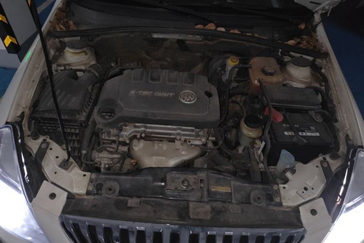 Used Buick Excelle 2015 1.5L Manual Classic Trim Engine Bay