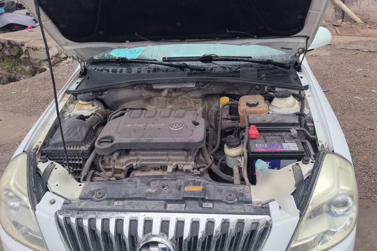 Used Buick Excelle 2015 1.5L Manual Classic Trim Engine Bay