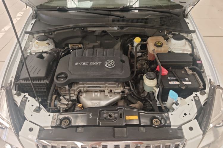 Used Buick Excelle 2015 1.5L Manual Classic Trim Engine Bay
