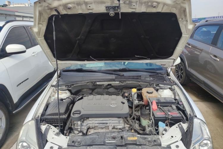 Used Buick Excelle 2015 1.5L Automatic Classic Model Engine Bay