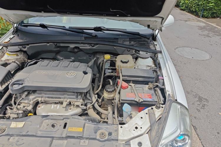 Used Buick Excelle 2015 1.5L Manual Classic Trim Engine Bay Left