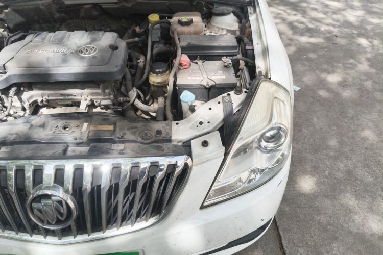 Used Buick Excelle 2015 1.5L Automatic Classic Model Engine Bay Left