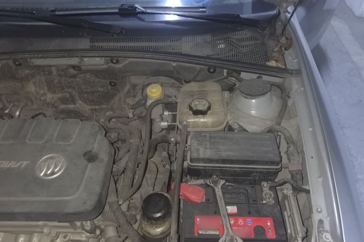 Used Buick Excelle 2015 1.5L Automatic Classic Model Engine Bay Left