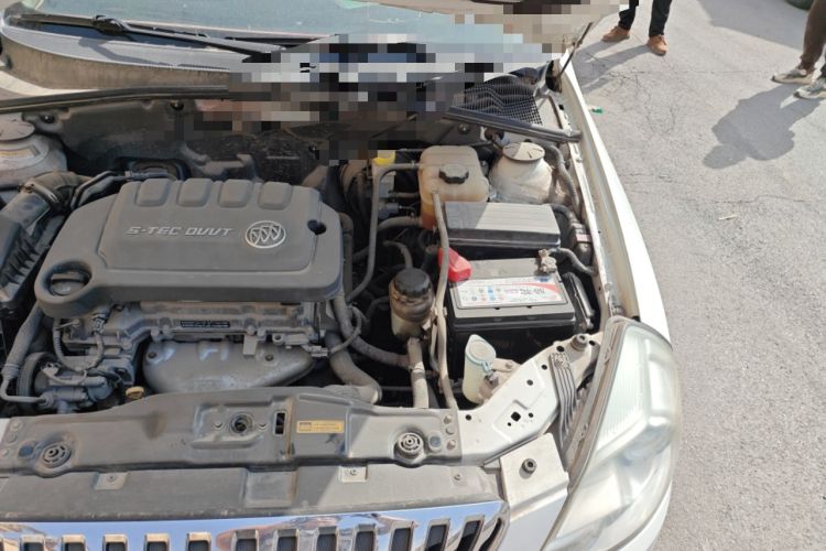 Used Buick Excelle 2015 1.5L Manual Classic Trim Engine Bay Left