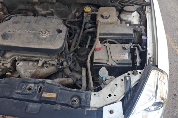Used Buick Excelle 2015 1.5L Automatic Classic Model Engine Bay Left