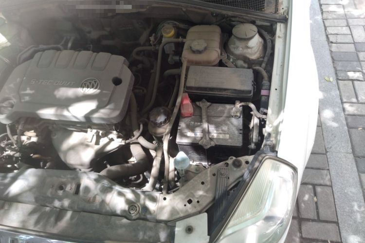 Used Buick Excelle 2015 1.5L Automatic Classic Model Engine Bay Left