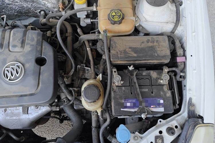 Used Buick Excelle 2015 1.5L Automatic Classic Model Engine Bay Left