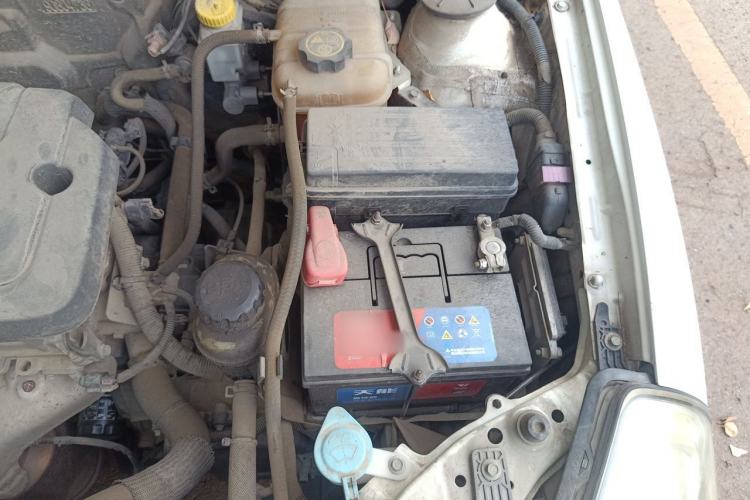 Used Buick Excelle 2015 1.5L Automatic Classic Model Engine Bay Left