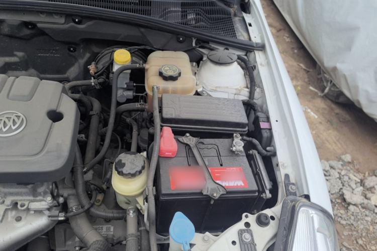 Used Buick Excelle 2015 1.5L Automatic Classic Model Engine Bay Left
