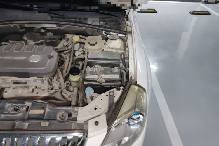 Used Buick Excelle 2015 1.5L Automatic Classic Model Engine Bay Left